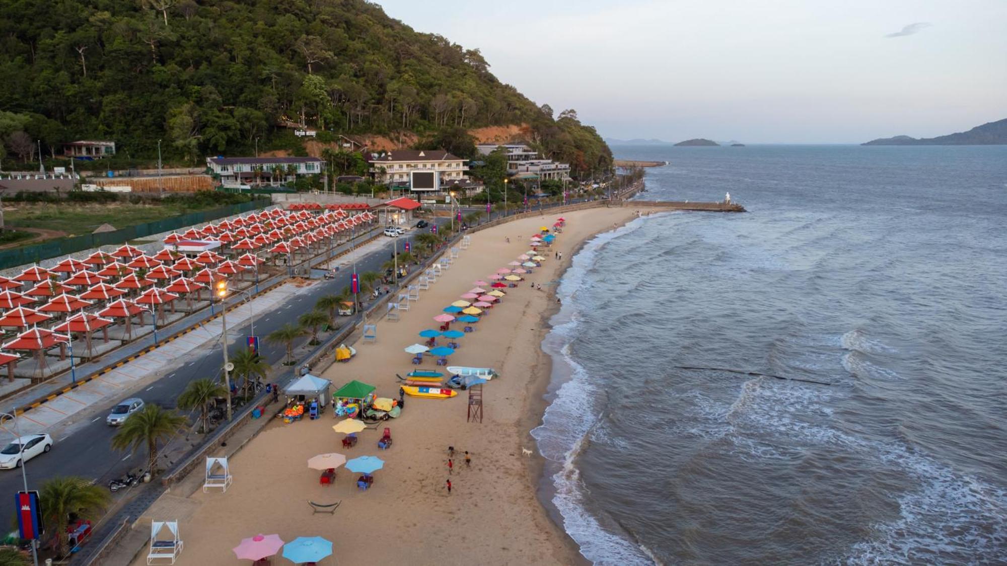 Riviera Hotel&Resort Kep Exterior foto