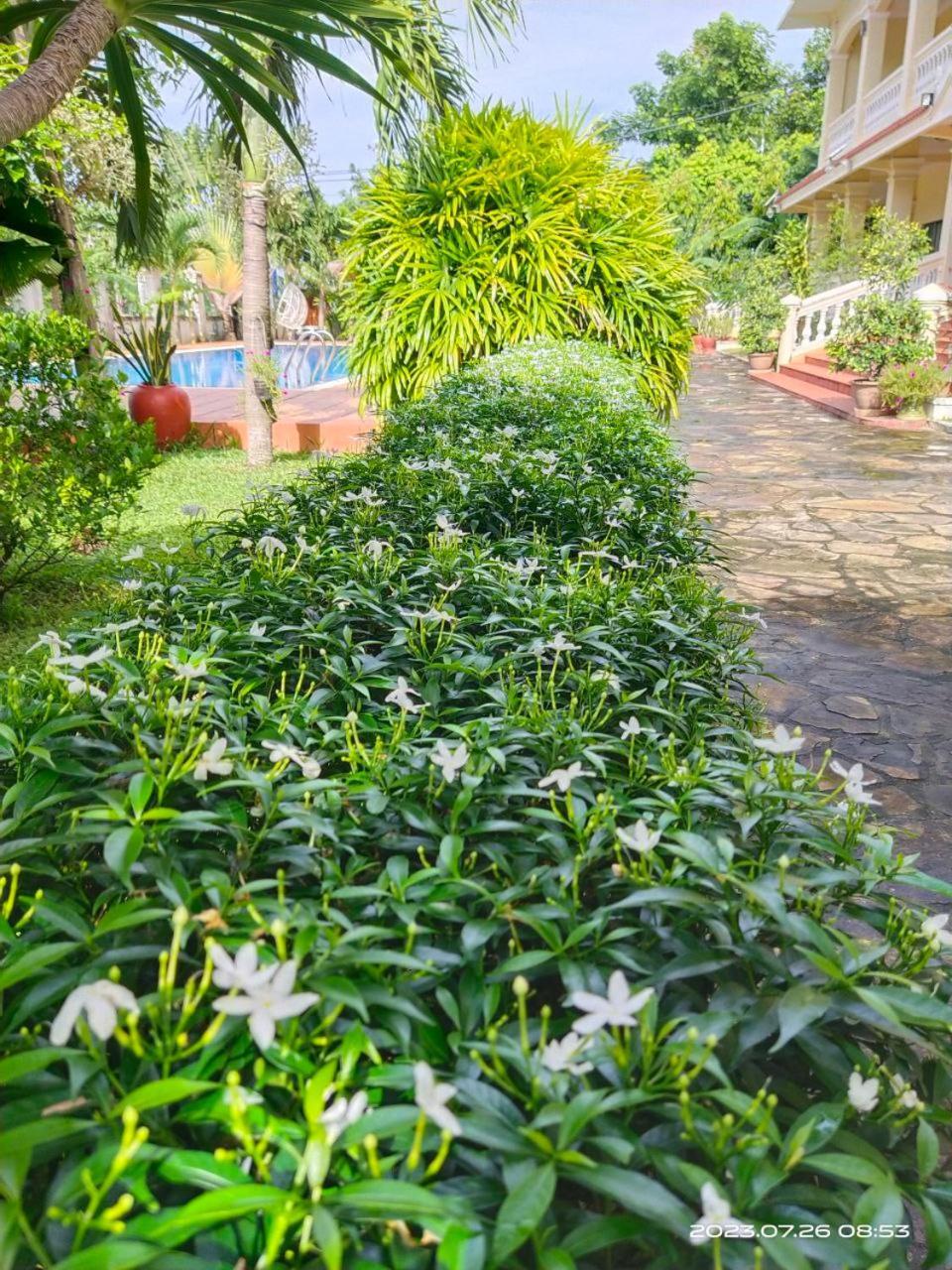 Riviera Hotel&Resort Kep Exterior foto
