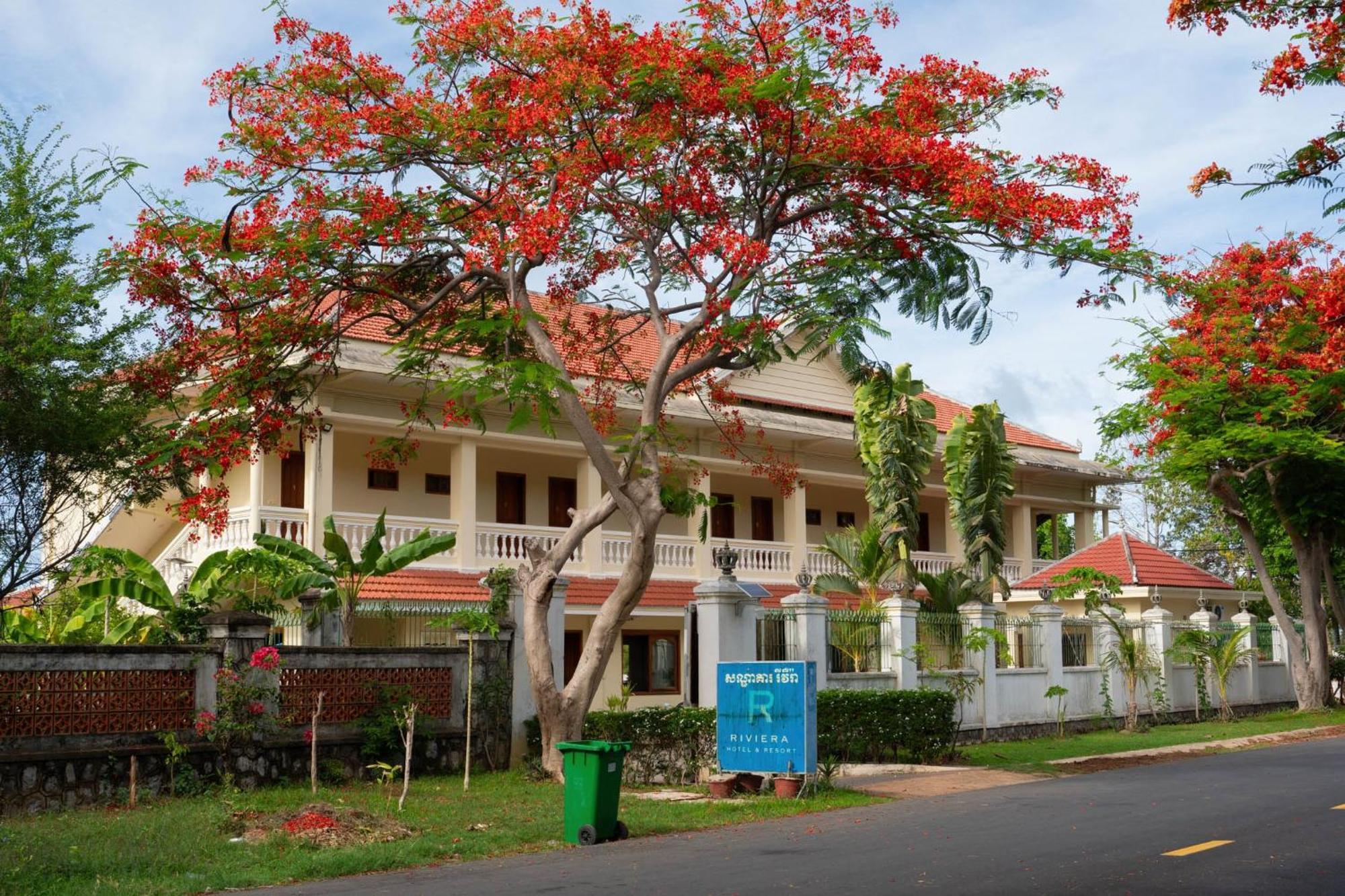 Riviera Hotel&Resort Kep Exterior foto