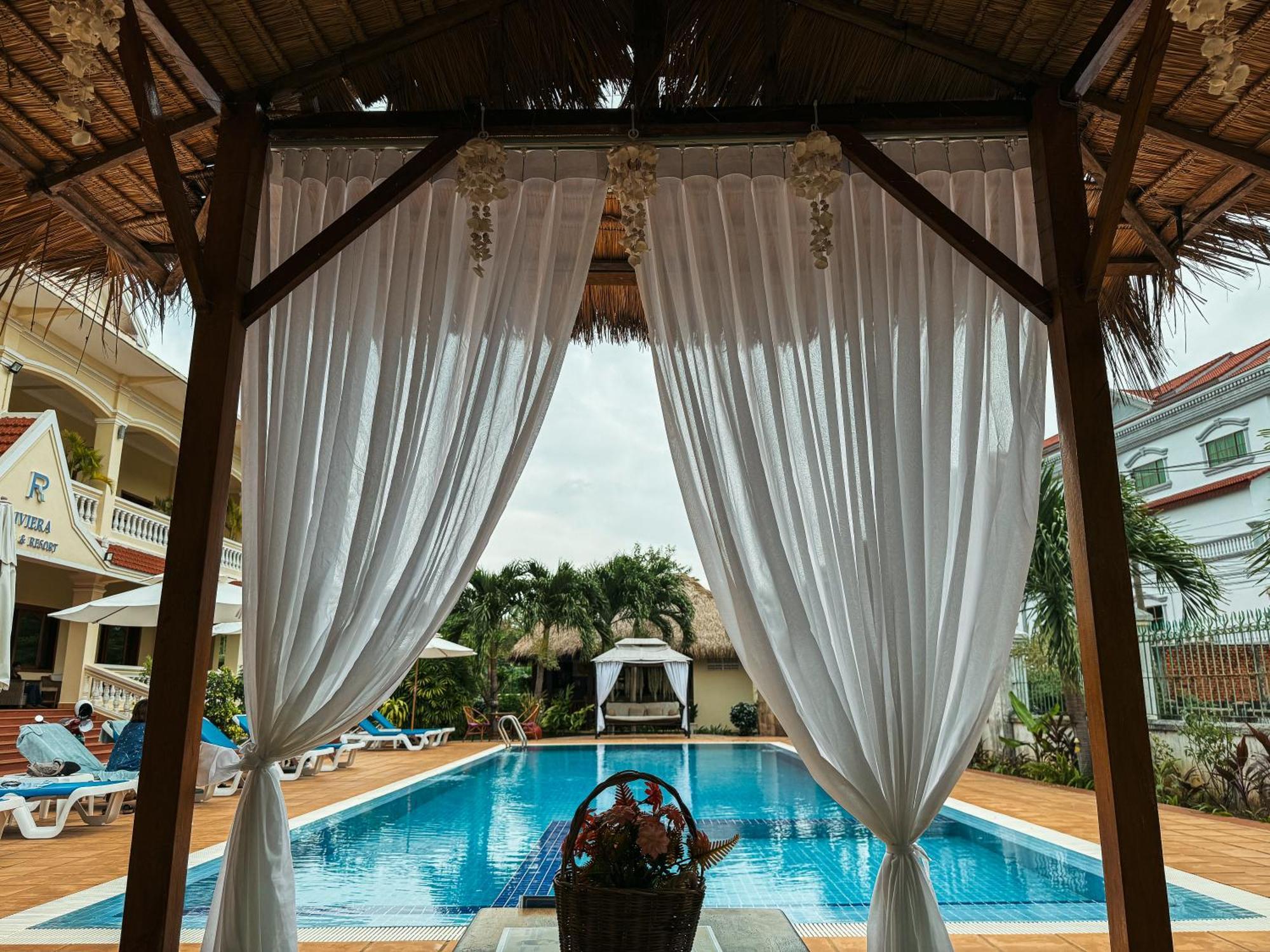 Riviera Hotel&Resort Kep Exterior foto